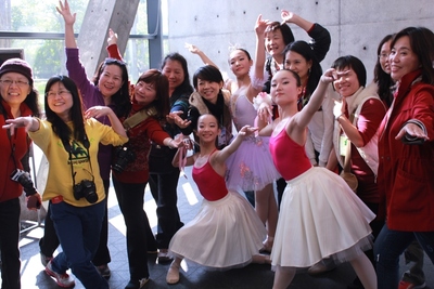 AU Holds a Classical Ballet Performance at Asia Museum of Modern Art!